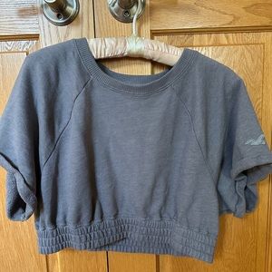 Hollister Cropped Grey Shirt